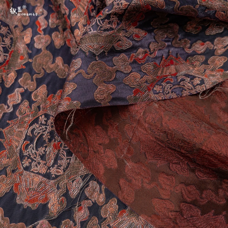 Purple Red Rayon Floral Jacqua - مراجعة Sewing Fabric وسعره